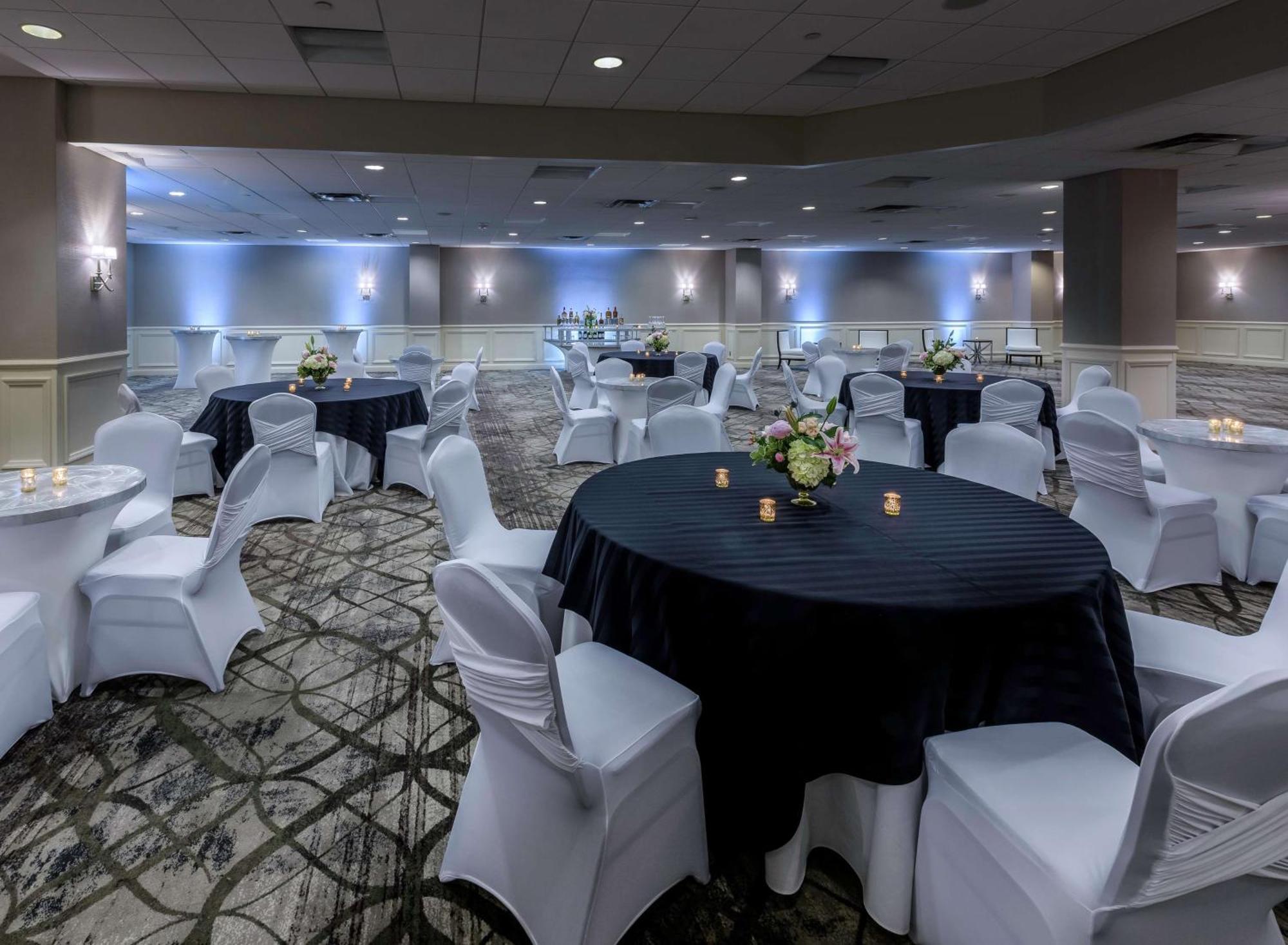 Hilton Lexington Downtown Hotel Екстериор снимка