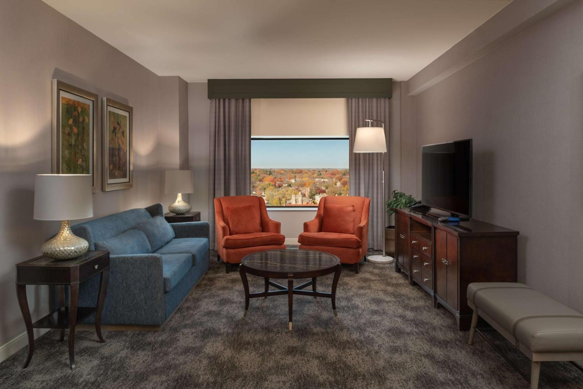 Hilton Lexington Downtown Hotel Екстериор снимка