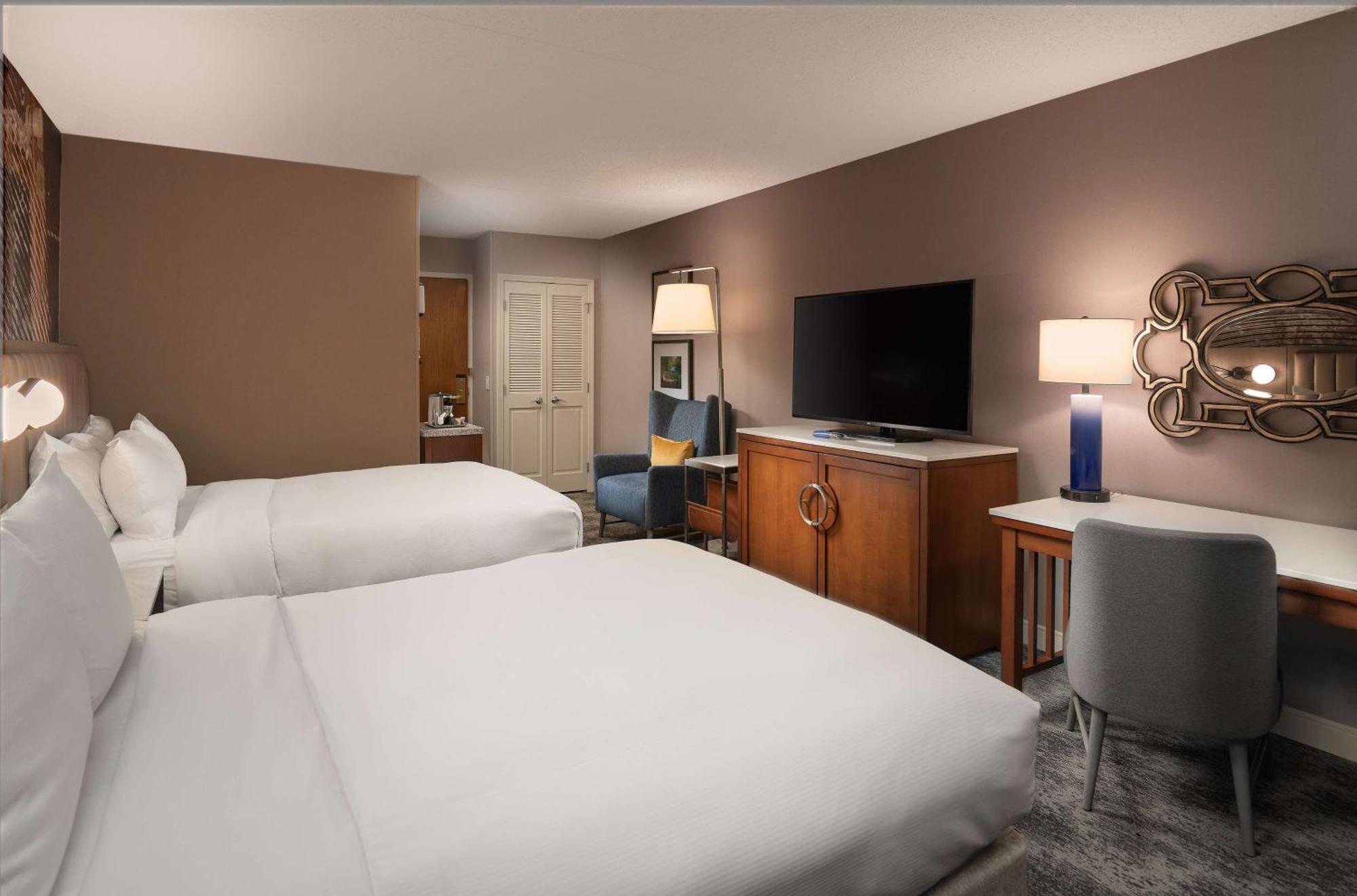 Hilton Lexington Downtown Hotel Екстериор снимка