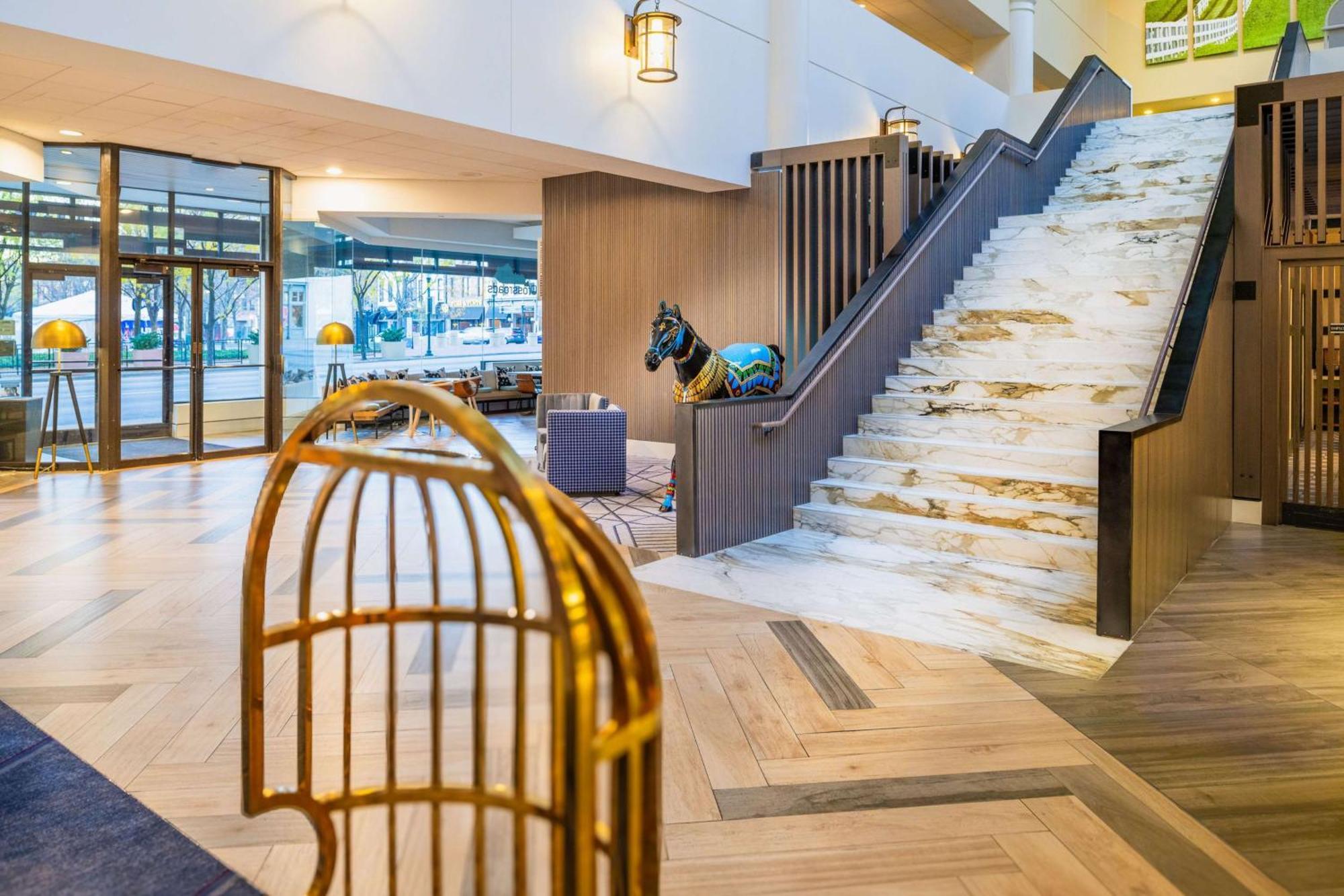 Hilton Lexington Downtown Hotel Екстериор снимка