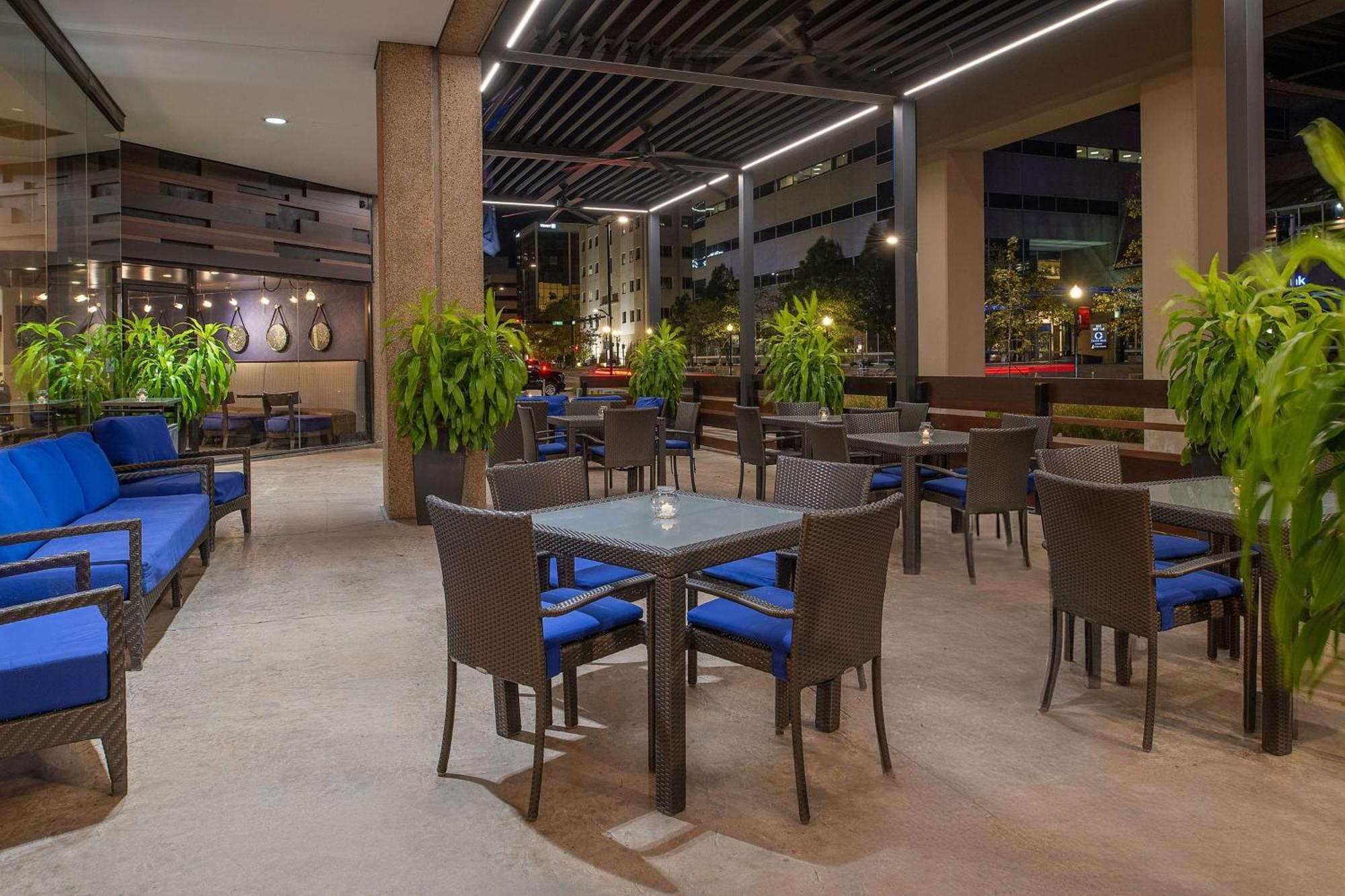 Hilton Lexington Downtown Hotel Екстериор снимка