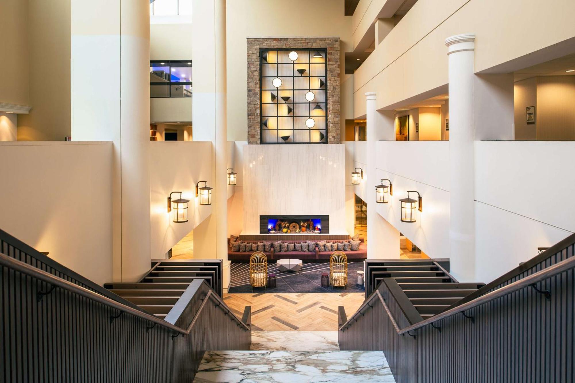 Hilton Lexington Downtown Hotel Екстериор снимка